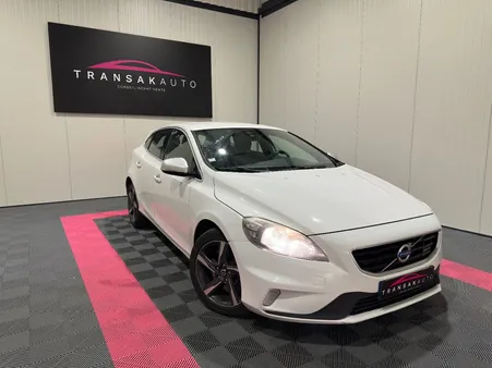 VOLVO V40 D3 150 R-Design