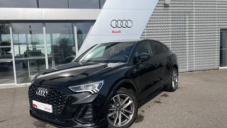 AUDI Q3 45 TFSIe 245 ch S tronic 6 S line