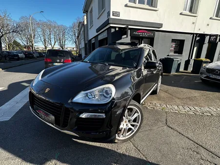 PORSCHE CAYENNE 4.8 V8 Turbo Tiptronic S A