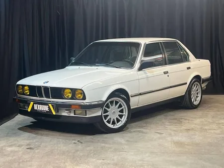 BMW Série 3 I (E30) 325i Berline - Etat exceptionnel Jantes Hartge