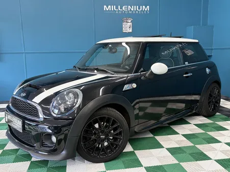 Mini MINI COOPER SD 143CH