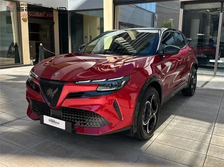 Alfa Romeo Junior 1.2 IBRIDA 145 CH EDCT6 Q4 Premium