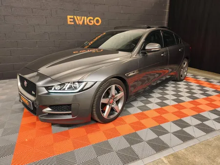 Jaguar xe 2.0 d 180 ch r-sport toit ouvrant