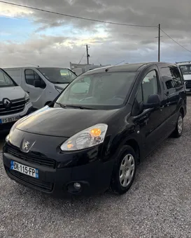Peugeot partner 1.6 hdi 90ch CAB 5 place L2