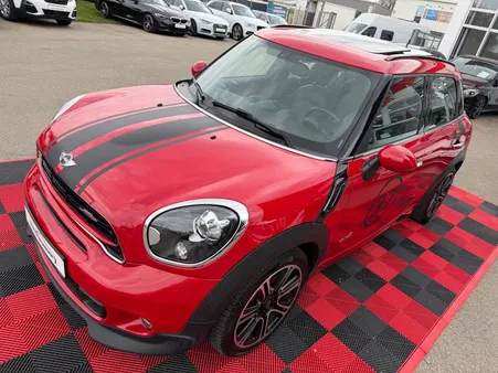 MINI Countryman John Cooper Works 1.6 Auto – GPS – Toit pano – Caméra – Harman Kardon – Sièges sport chauffants – Pack Chili – Suspension sport - 218 ch