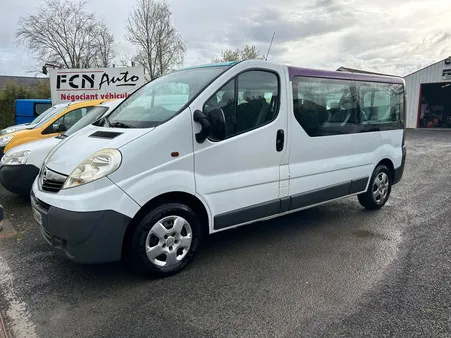 Trafic passenger 2.0 dci / 9 places / l2h1