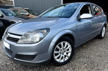 Opel astra 1.7 cdti / régulateur / faible km / Clim auto