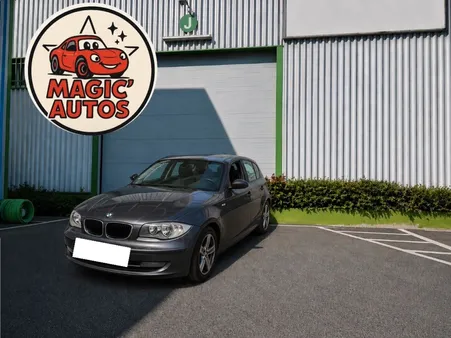 Bmw serie 1 confort 116i 1.6l 115 ch bvm 5 portes toit ouvrant / radars av et ar / climatisation auto / sieges chauffant / jantes