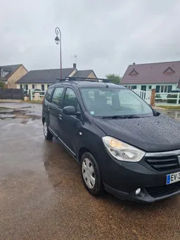 Dacia Lodgy 7 p Essence 153 500 km