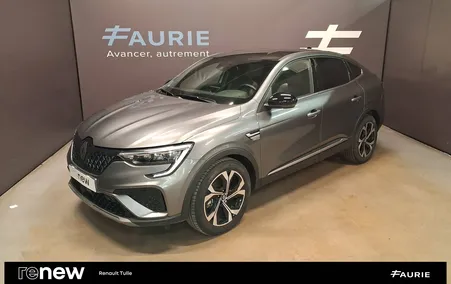RENAULT Arkana E-Tech 145 - 23 Techno