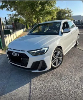 Audi A1 s-Line sportback 1.0 / 30tfsi boîte auto 21,000km garantie 12 mois