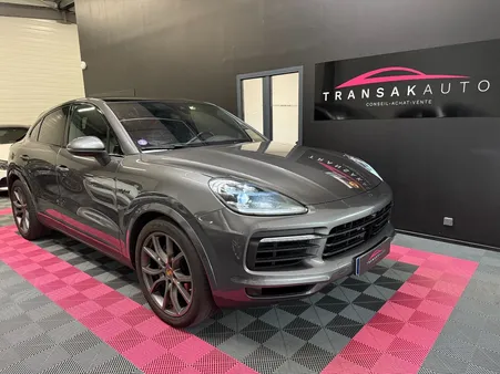 PORSCHE CAYENNE COUPE E-Hybrid 3.0 V6 462 ch BVA + PORSCHE APPROVED 06/26 + PDLS + CAMÉRA 360 + ATTELAGE + TOIT PANORAMIQ