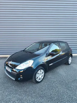 RENAULT CLIO 3 PHASE 2 1.2 16V 75ch TOMTOM / GPS / CLIM / RÉGULATEUR / CT OK - 6 MOIS