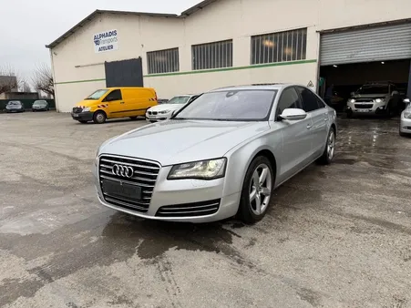Audi A8 3.0 TDI v6 250CH AVUS QUATTRO