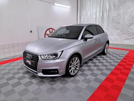 AUDI A1 1.4 TDi - 90 BERLINE S line PHASE 2