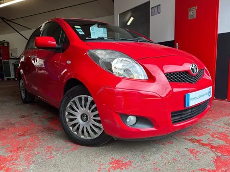 Toyota Yaris II 1.4 D4D 5cv - Garantie 12 mois