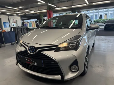 TOYOTA Yaris HYBRIDE 100H BUSINESS / Première main / Boite automatique