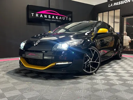 RENAULT MEGANE III COUPE RS 2.0 16V 265 Red Bull Racing RB7 SS