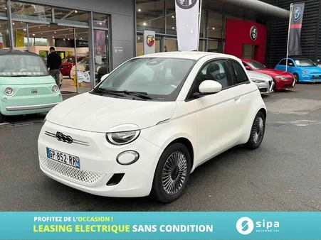 Fiat 500 III ELECTRIQUE e 95 ch Icône 3p