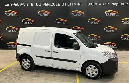 Kangoo 1.5 dci 95 ch GRILLE + SIEGE RABATTABLE 89.723 km 9.992 ht (11.990 ttc)