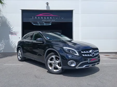 MERCEDES GLA 200 7-G DCT Sensation / TOIT OUVRANT/ ENTRETIEN SUIVI