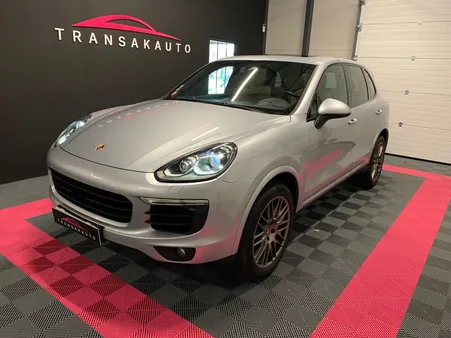 PORSCHE CAYENNE 3.0D V6 262 ch Platinium Edition Tiptronic A / REGULATEUR DE VITESSE ADAPTATIF / SUIVI ENTRETIEN FAC