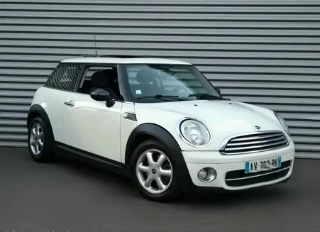 Mini cooper 1.6 110 clim/toit pano/jantes/radar