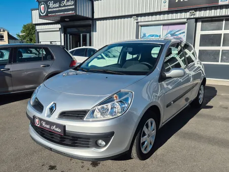 Renault Clio 1.4 16V 98ch Authentique 3P