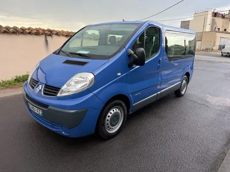 Renault trafic 9 places ct ok