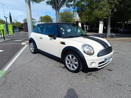 MINI COOPER D 110ch pack Chili -Garantie 3 mois BV6 - Embrayage Neuf