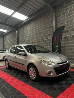 Renault Clio 3 1.5 dCi 70ch – 1ère main – Suivi complet – Garantie