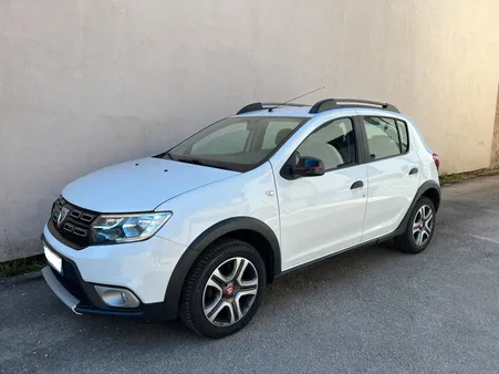 Dacia sandero stepway 1.5 dci 95 ch techroad
