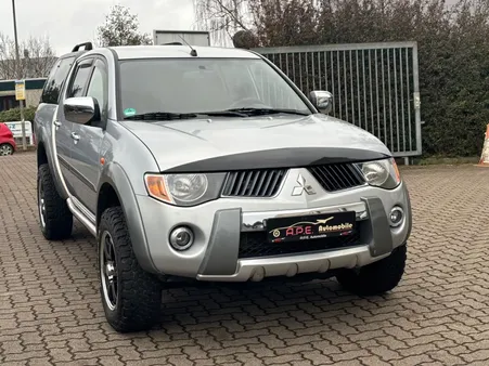 Mitsubishi L200 2.5 TD 177ch Double Cab - Attelage