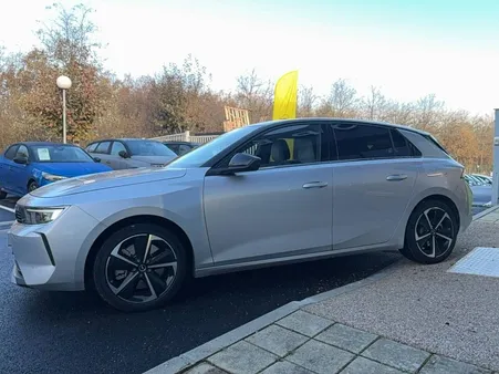 Opel Astra L Hybrid 180 ch BVA8 Elegance Business 5p