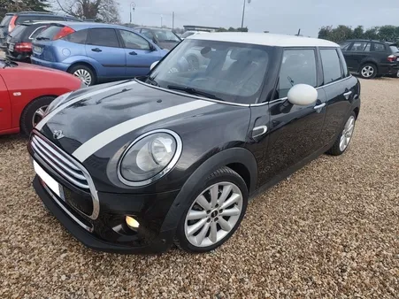 MINI 1.5 COOPER D 116cv BVA Pack Chili