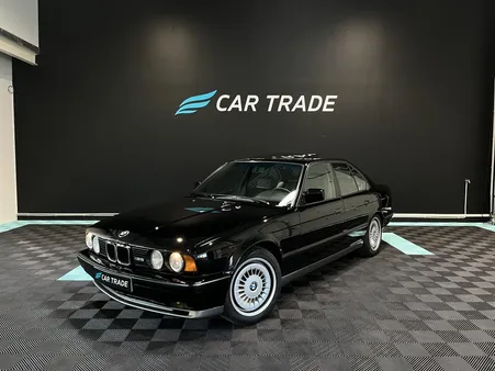 BMW M5 E34 - 3.6 S38 - 315ch - SUIVI COMPLET - TOIT OUVRANT - SIEGES CHAUFFANTS