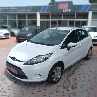 Ford fiesta 1.25 82 cv trend 5 portes / parfait etat / garantie 6 mois