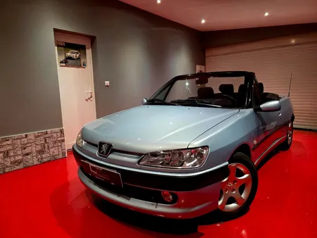 PEUGEOT 306 Cabriolet 1.6 100CH PININFARINA BVM5 Première Main État EXCEPTIONNEL
