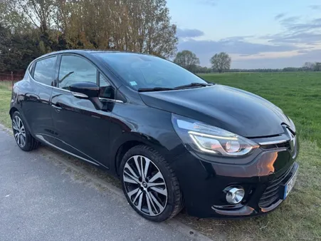 RENAULT CLIO IV TCe 120 Energy Initiale Paris EDC