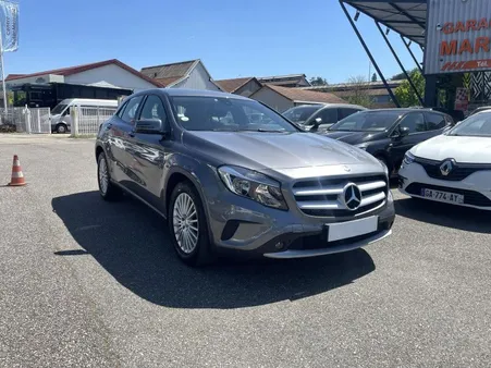 Mercedes GLA 180 D INTUITION