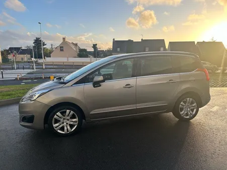 Peugeot 5008 CT OK 1.6 HDI 115 cv 7 place