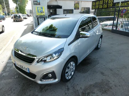 Peugeot 108 1,0 vti 12 v 72 cv style 3 portes 13000 kms