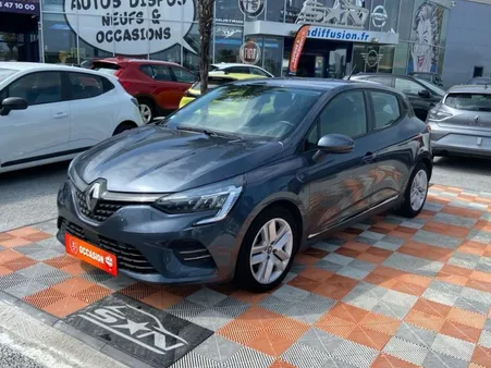 Renault Clio E-TECH 140 BUSINESS