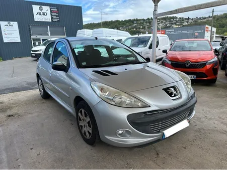 PEUGEOT 206 + 1.4 i 73 cv 5 portes
