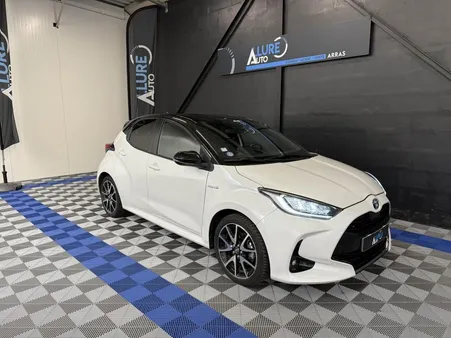 TOYOTA YARIS COLLECTION Hybrid 116h - BV e-CVT - CAMERA DE RECUL - GARANTIE CONSTRUCTEUR TOYOTA