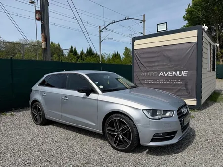 Audi A3 2.0 TDI 150 AMBITION LUXE S-TRONIC BVA