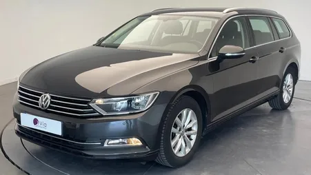 VOLKSWAGEN PASSAT 1.6 TDI 120 Confortline BMT/Start-Stopp