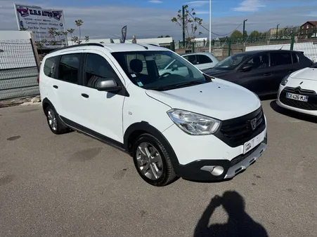 DACIA LODGY TCe 115 5 places Stepway