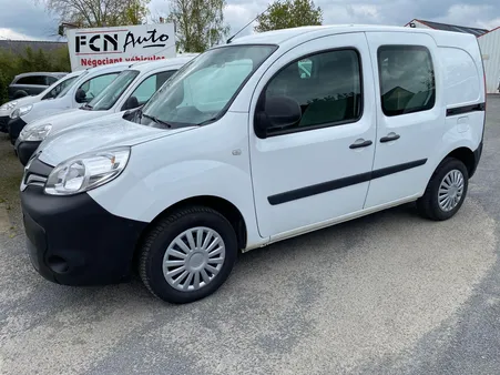 Kangoo 1.5 dci / EMBRAYAGE NEUF / 6100 HT / 2 portes laterales / hayon