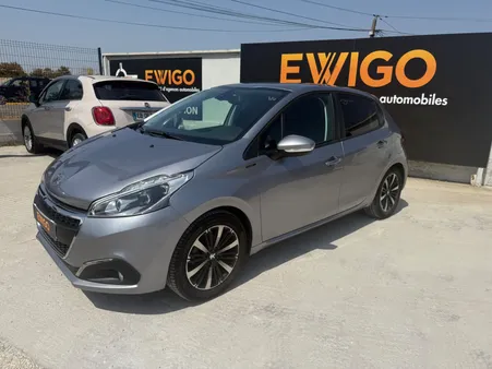 Peugeot 208 1.2 82 ch signature distri et embrayage neuf / carplay / clim